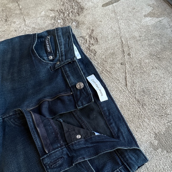 CALVIN KLEIN Men's Blue Jeans - Picture 3 of 7